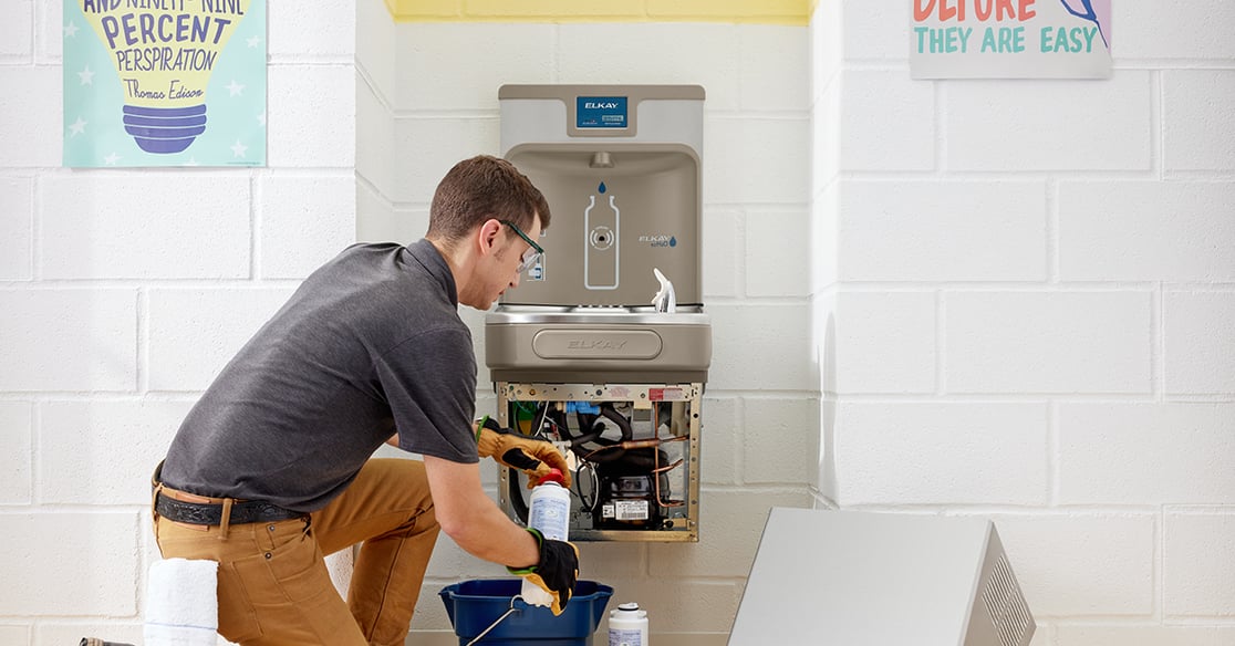 f_6434_zurn_elkay_hubspot_emails_aging_schools_1200_628